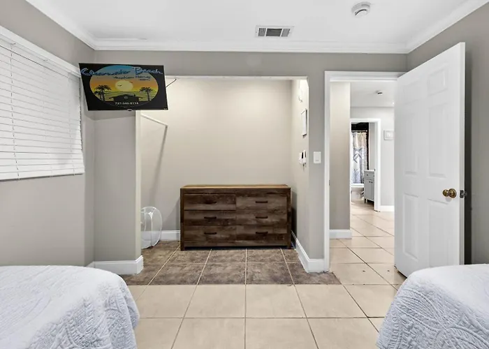 Tropical Backyardheated Poolarcadeshuffleboard Ferienhaus Clearwater Beach