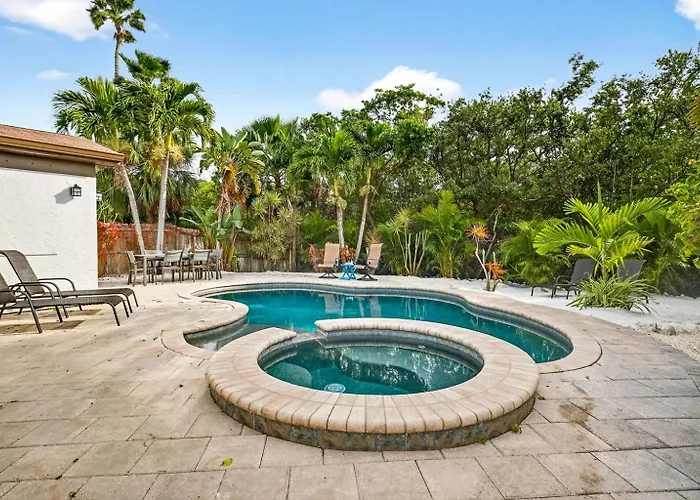 Ferienhaus Tropical Backyardheated Poolarcadeshuffleboard *